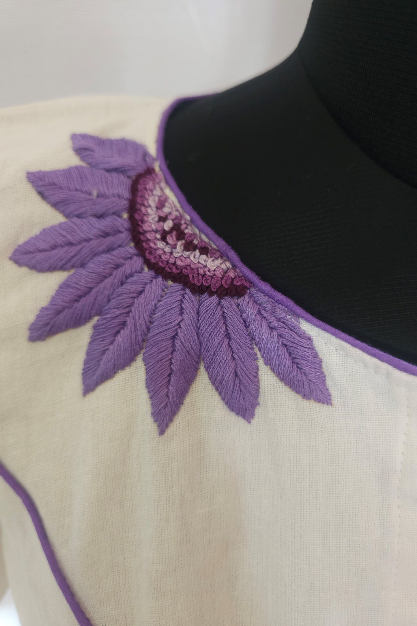 DAISY DREAM BLOUSE in Lavender