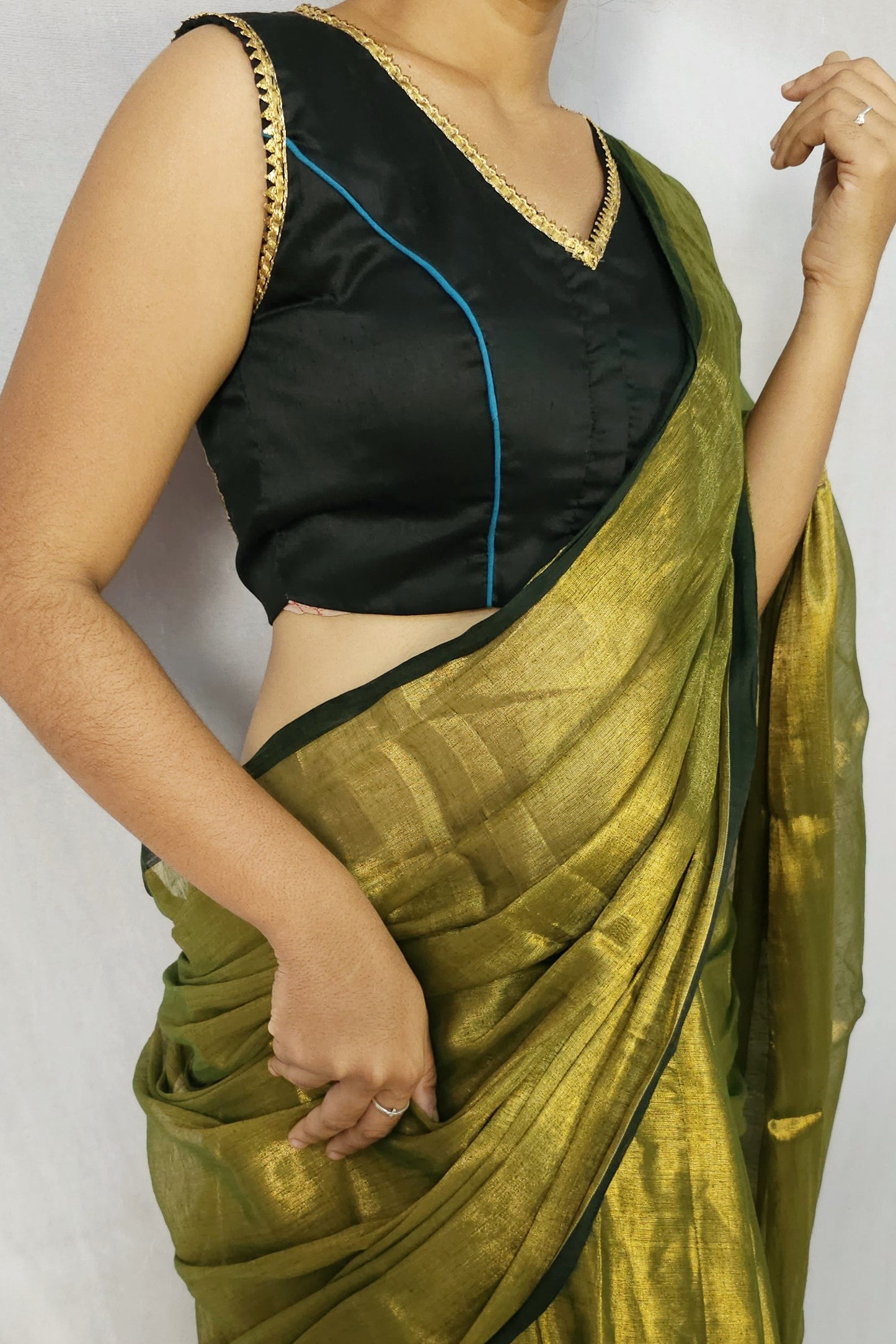 DIVINE FLUTE BLOUSE