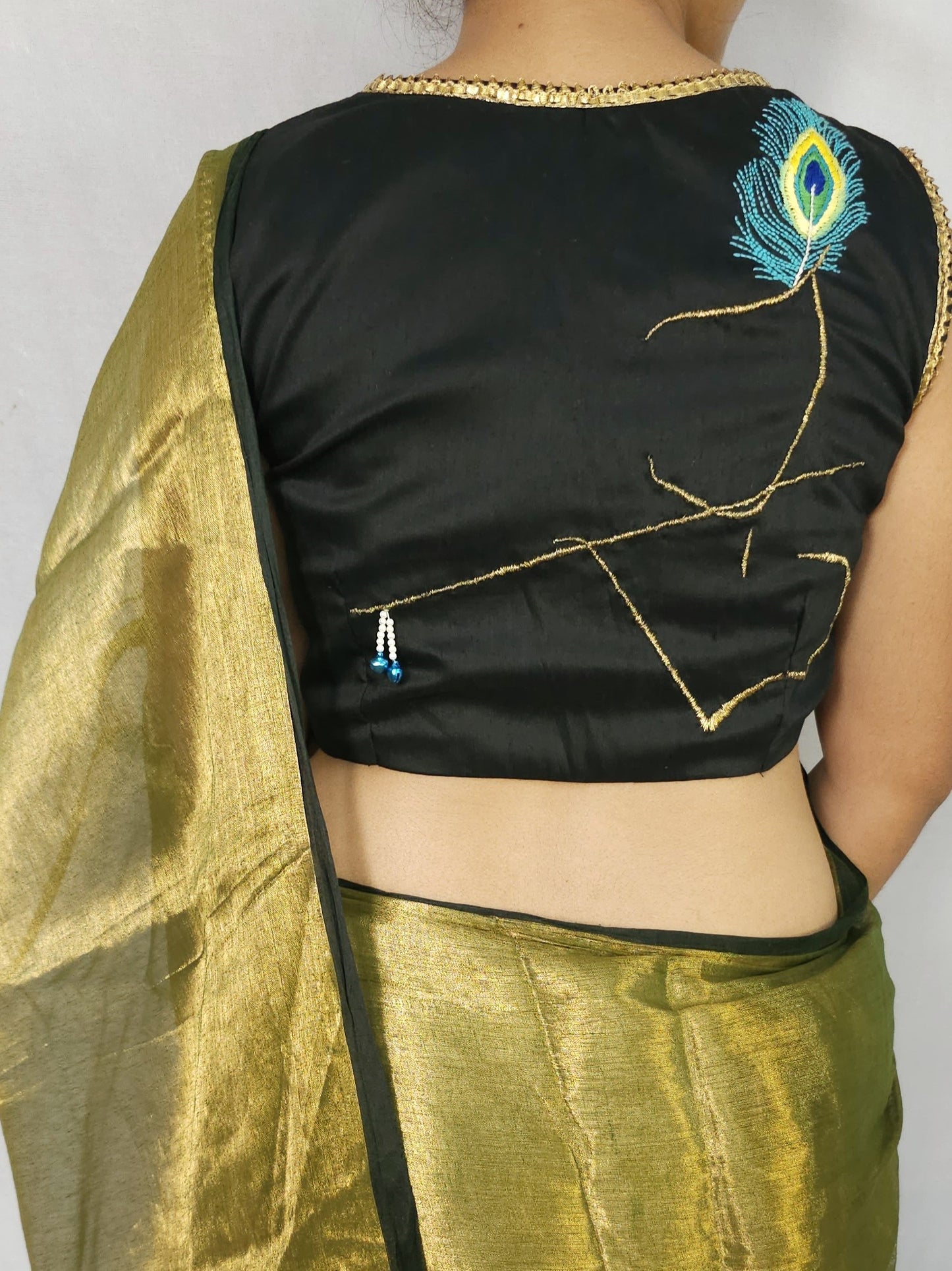 DIVINE FLUTE BLOUSE