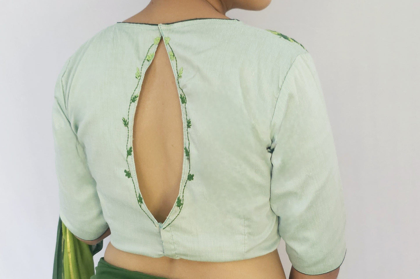 PARNIKA BLOUSE