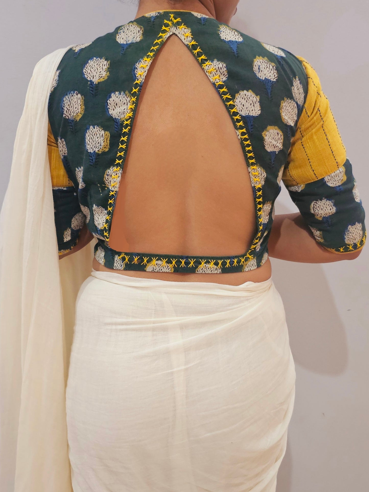 SAMPRATI BLOUSE