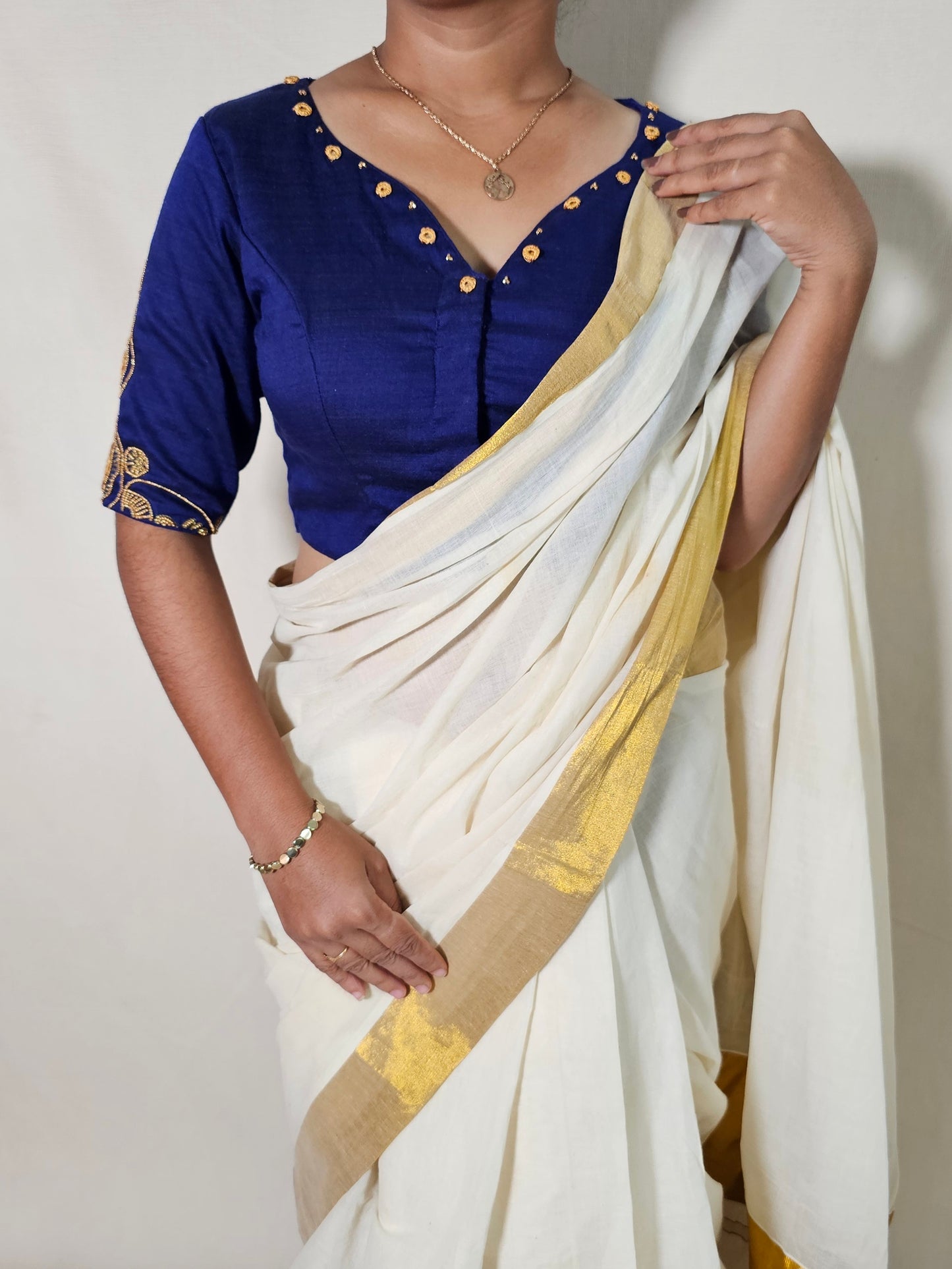 ARIKA BLOUSE