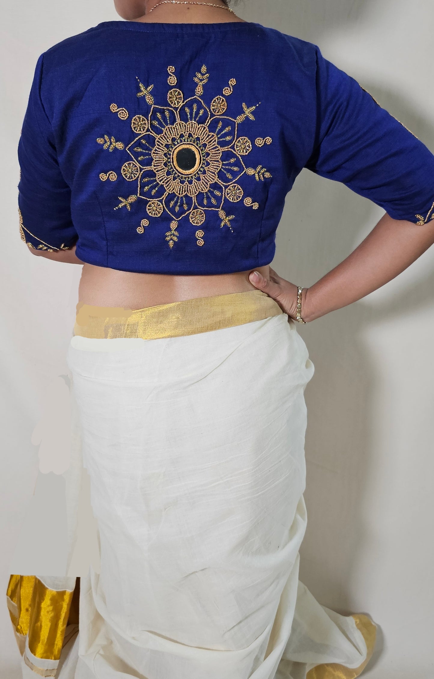 ARIKA BLOUSE