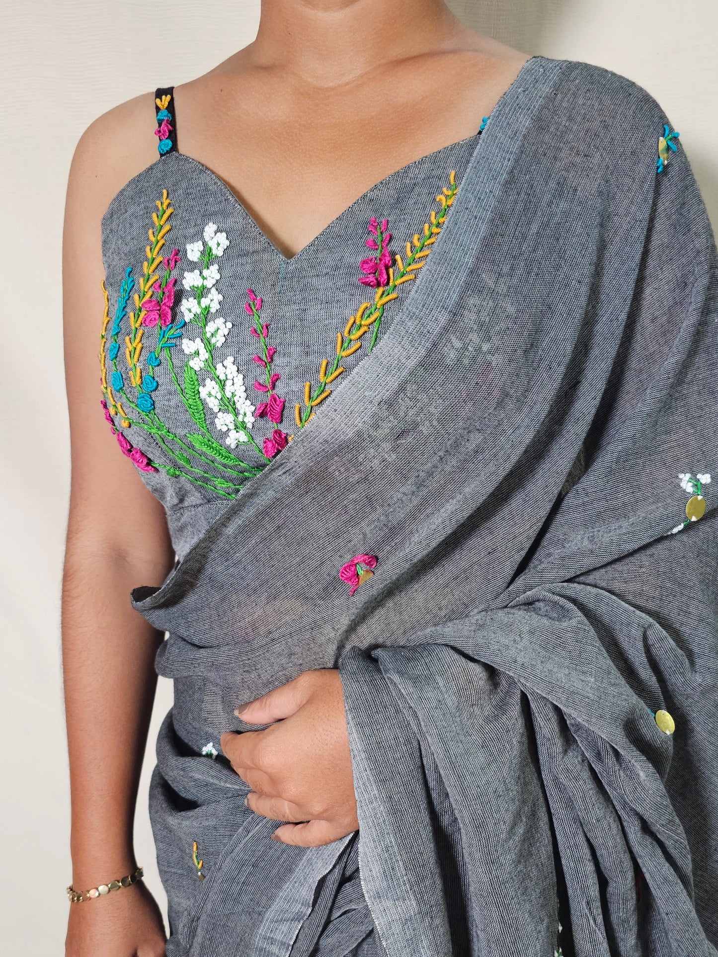 HULCHUL BLOUSE