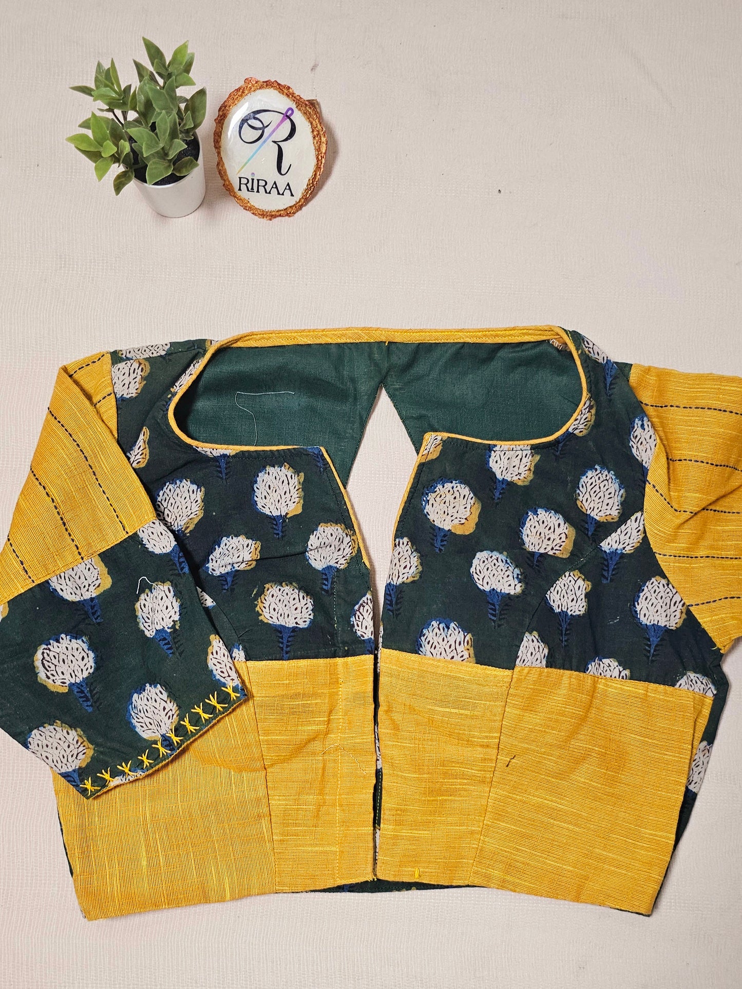 SAMPRATI BLOUSE