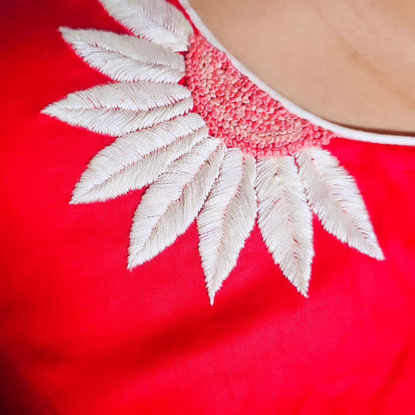DAISY DREAM BLOUSE - Red