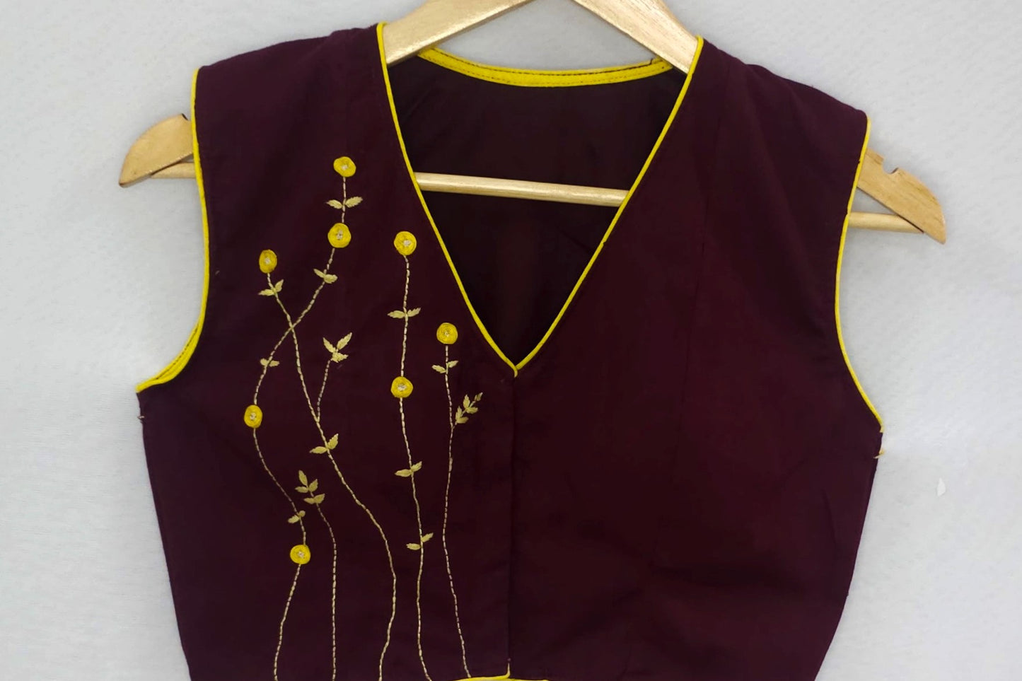 FLORAL VINE BLOUSE