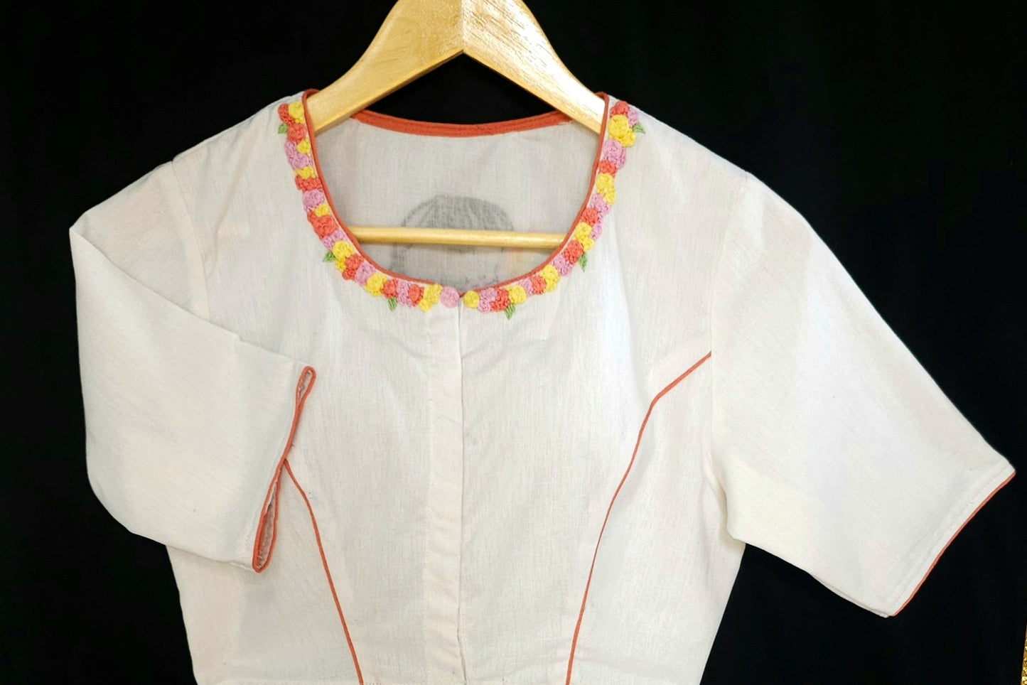ROSETTE BLOUSE