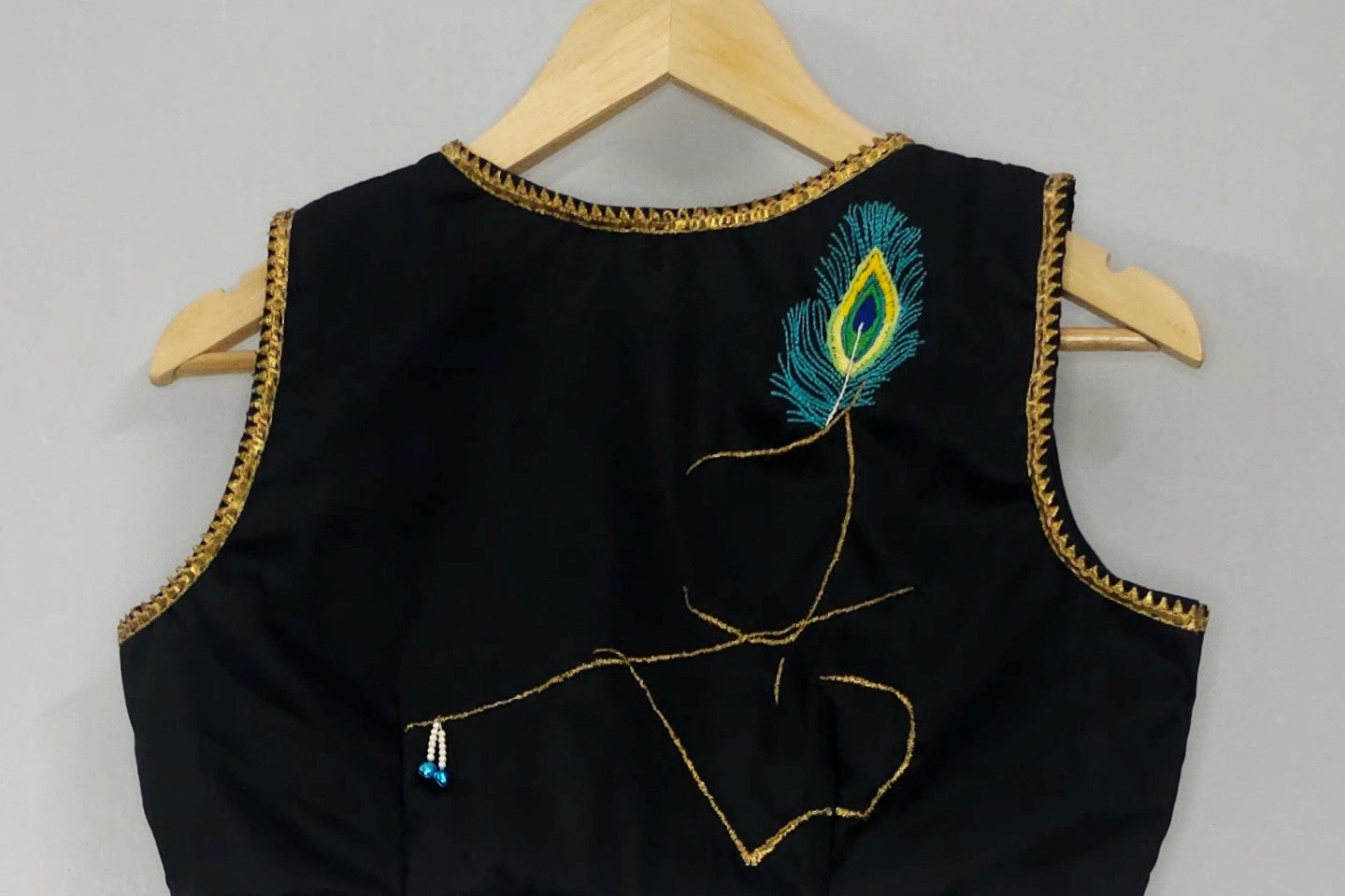 DIVINE FLUTE BLOUSE