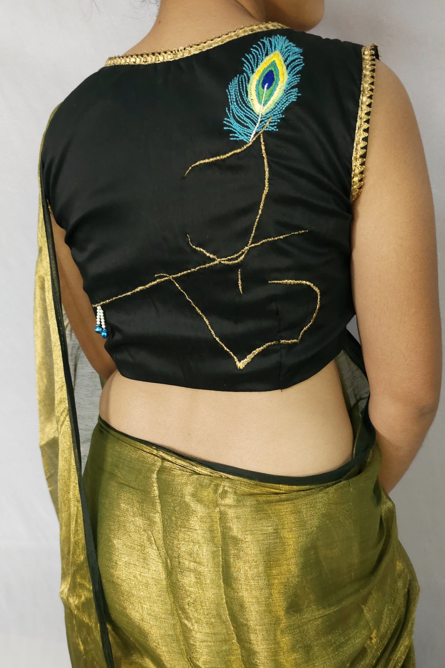 DIVINE FLUTE BLOUSE