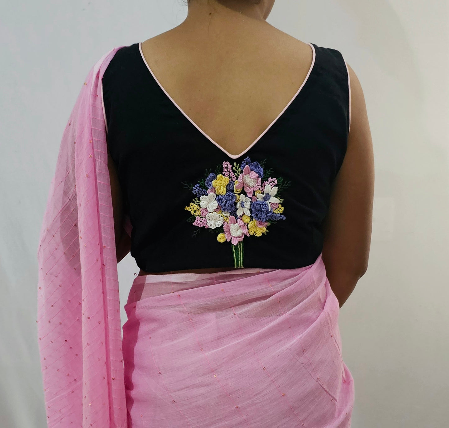 GULDASTA BLOUSE -Sleeveless