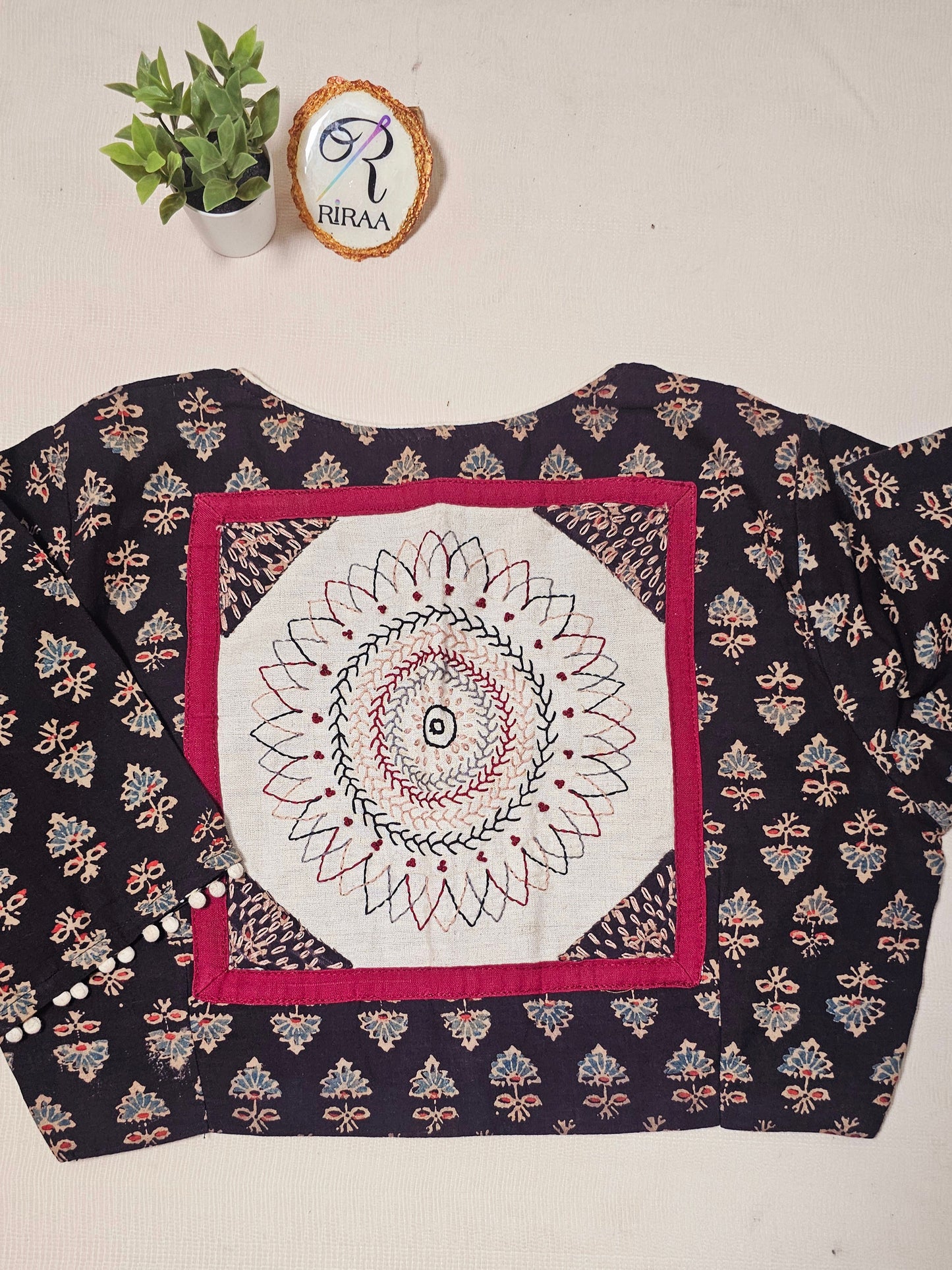 MANDALA AKRITI BLOUSE
