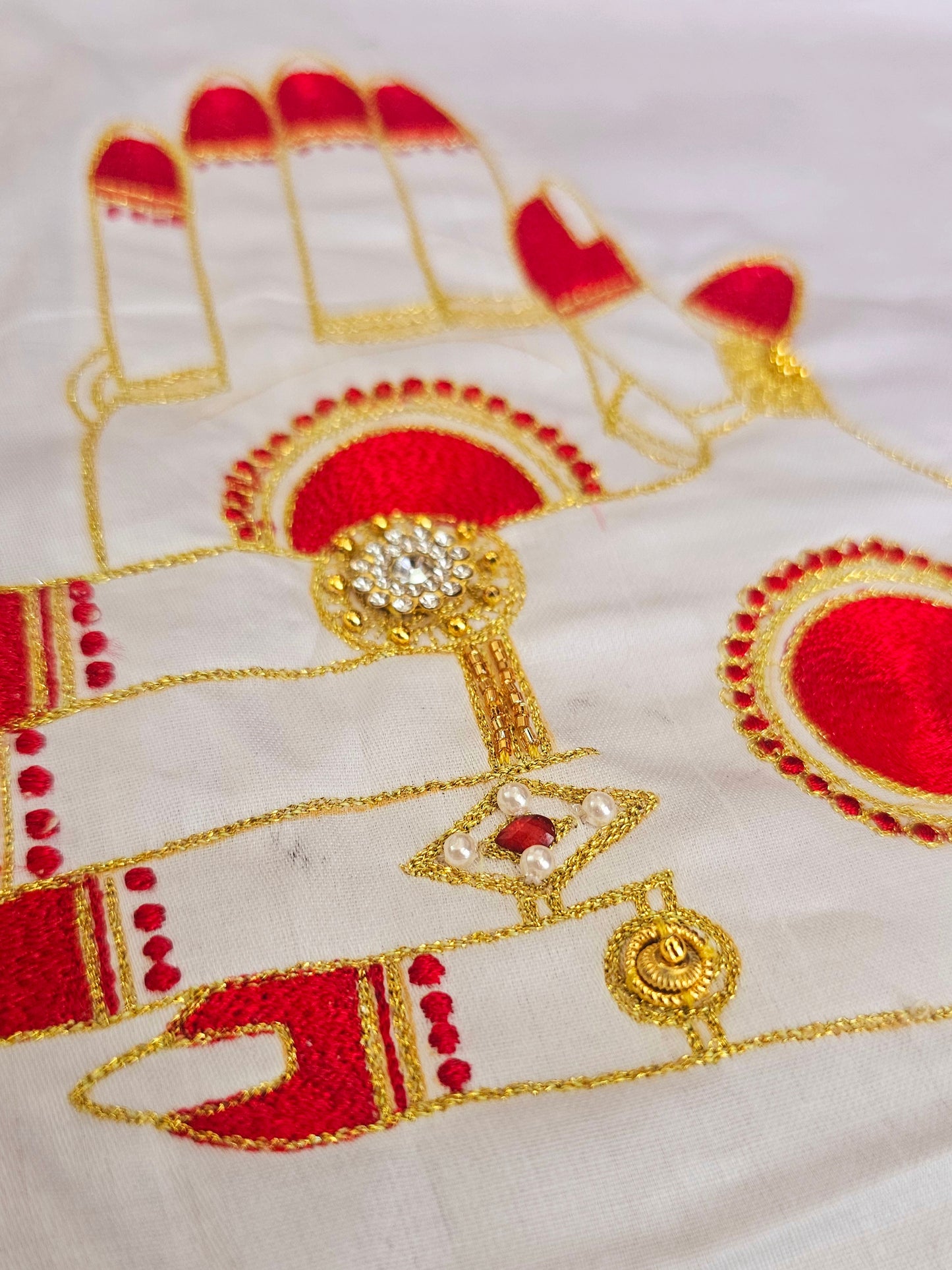 CHAKRAHASTA BLOUSE - White