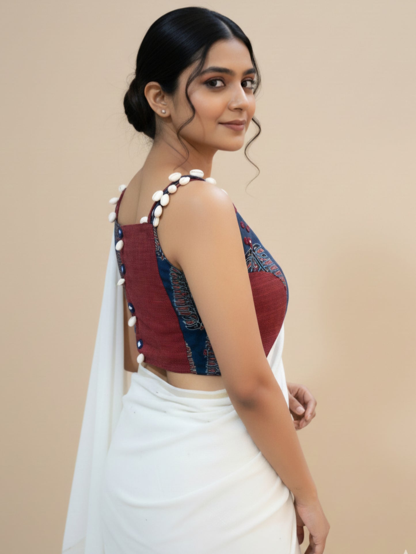 SHANKHNILA BLOUSE