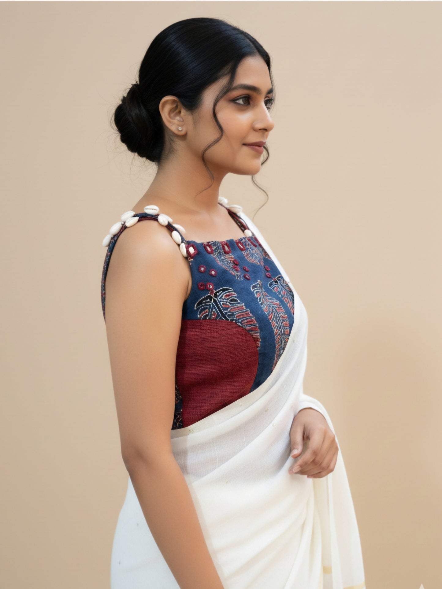 SHANKHNILA BLOUSE