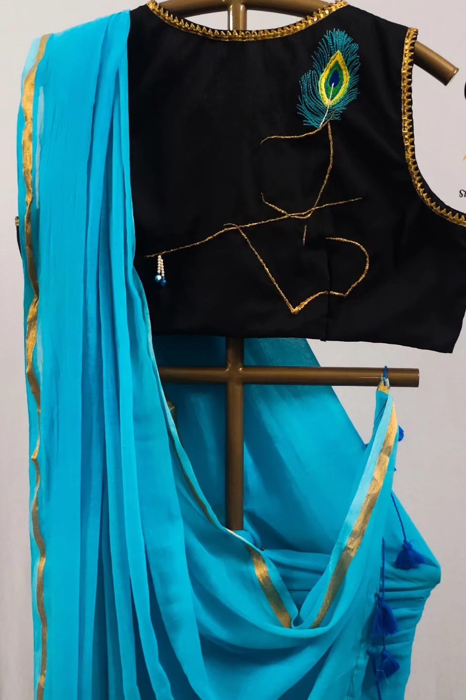 DIVINE FLUTE BLOUSE