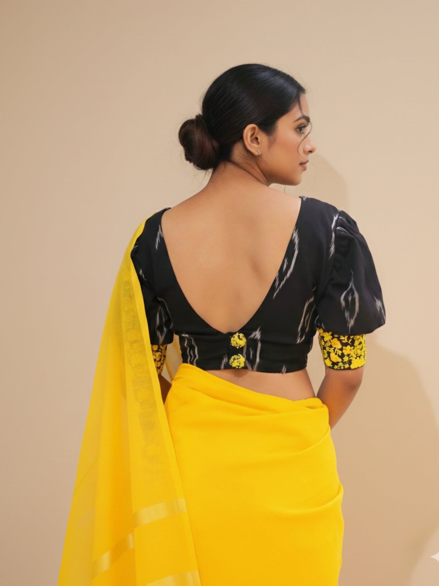 KANIKA BLOUSE